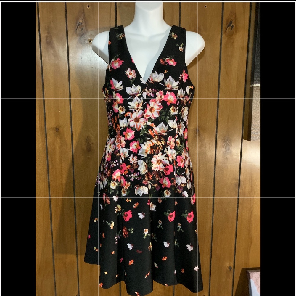 Jessica Simpson Floral Dress. Sz: 8